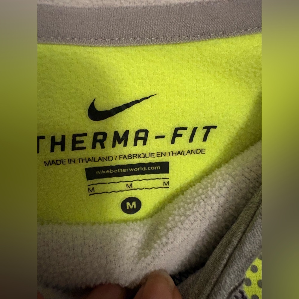 2 (TWO) Women’s NIKE Therma-Fit Pullover Running Walking Pro Warm Dri Fit Hoodie - Picture 6 of 7